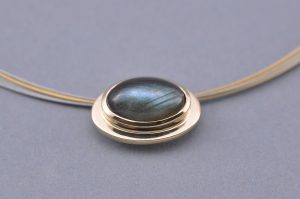 Anhänger 750 Gold Labradorit